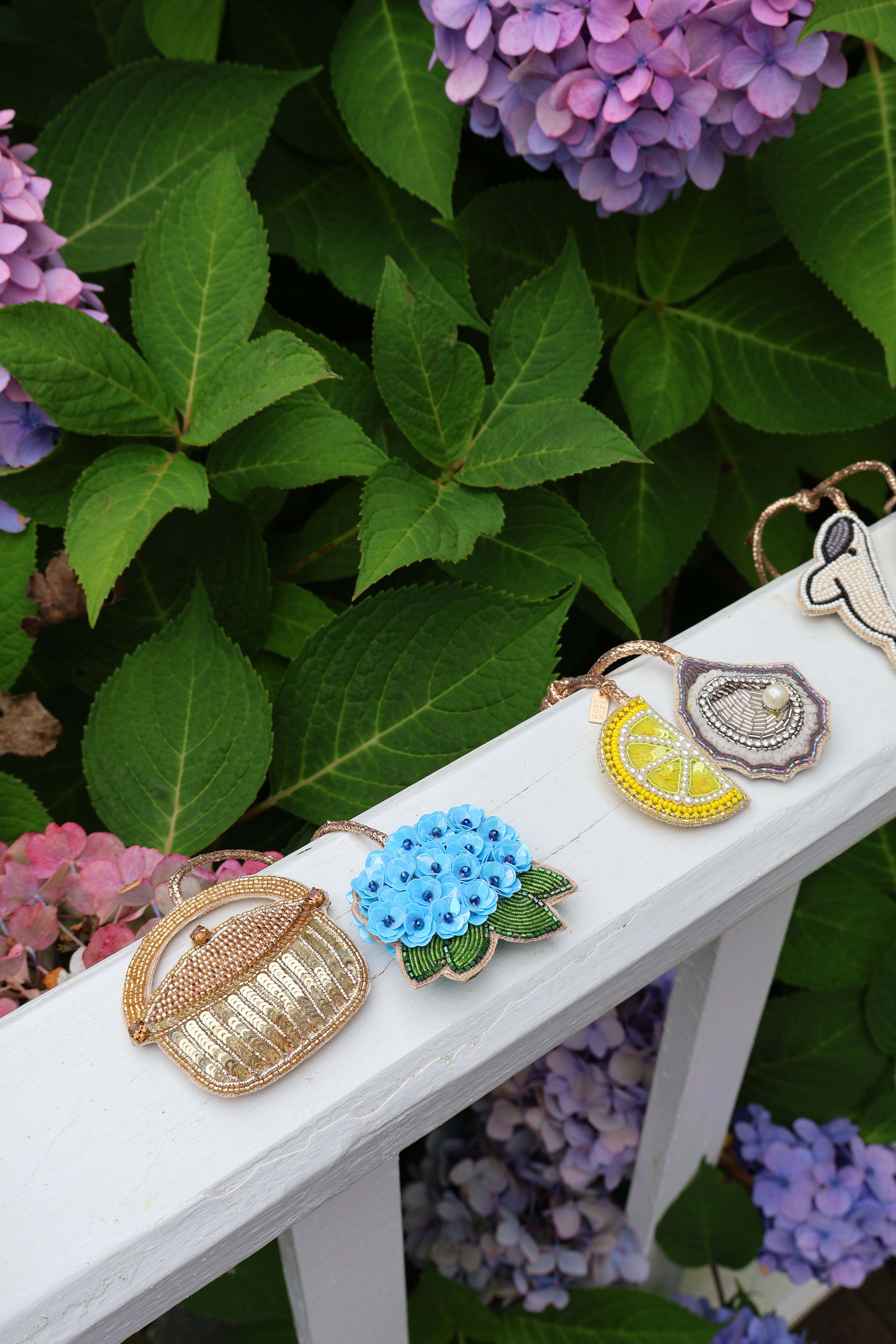 The Oyster Bag Charm