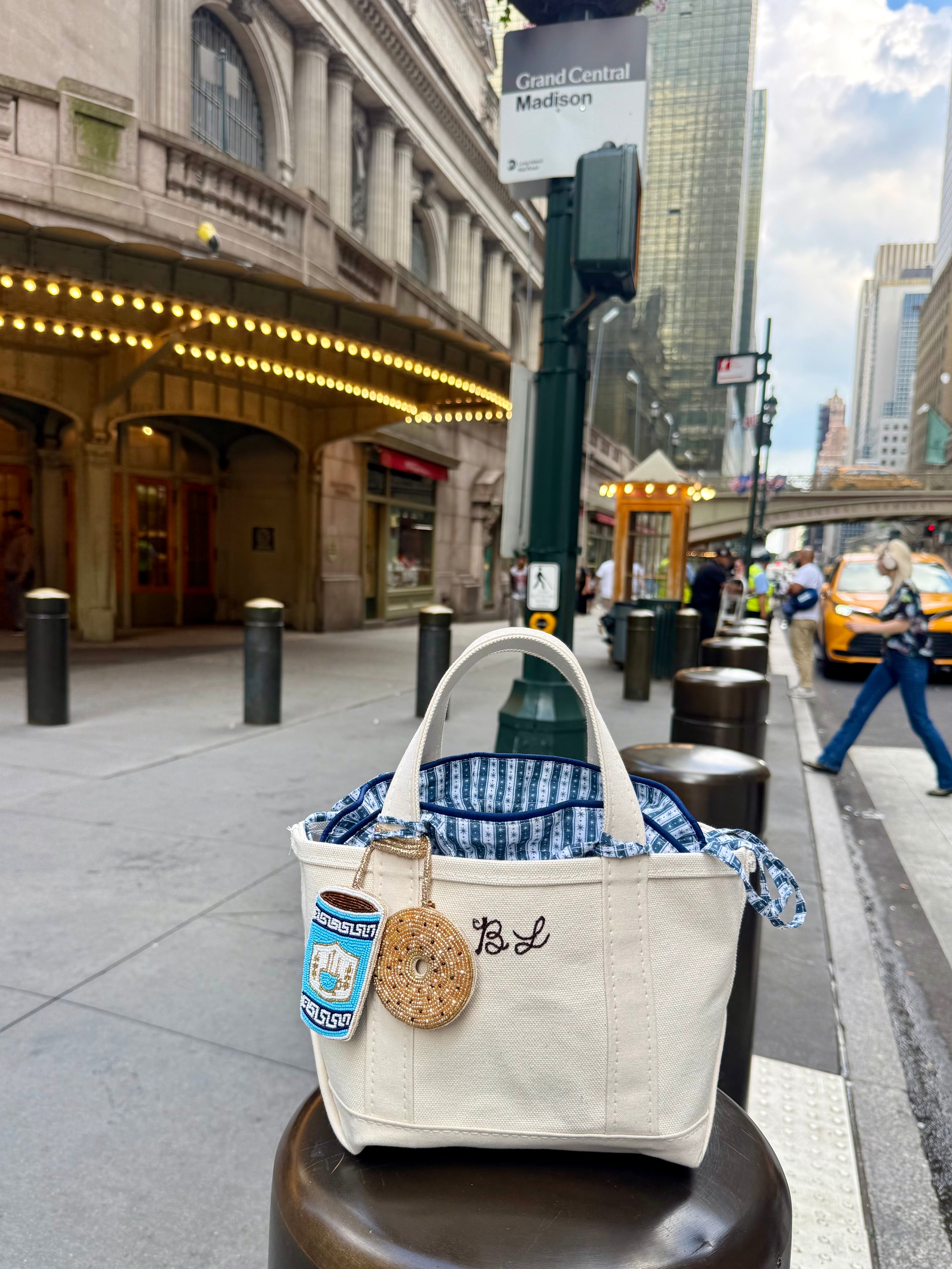 The New York Breakfast Bag Charm