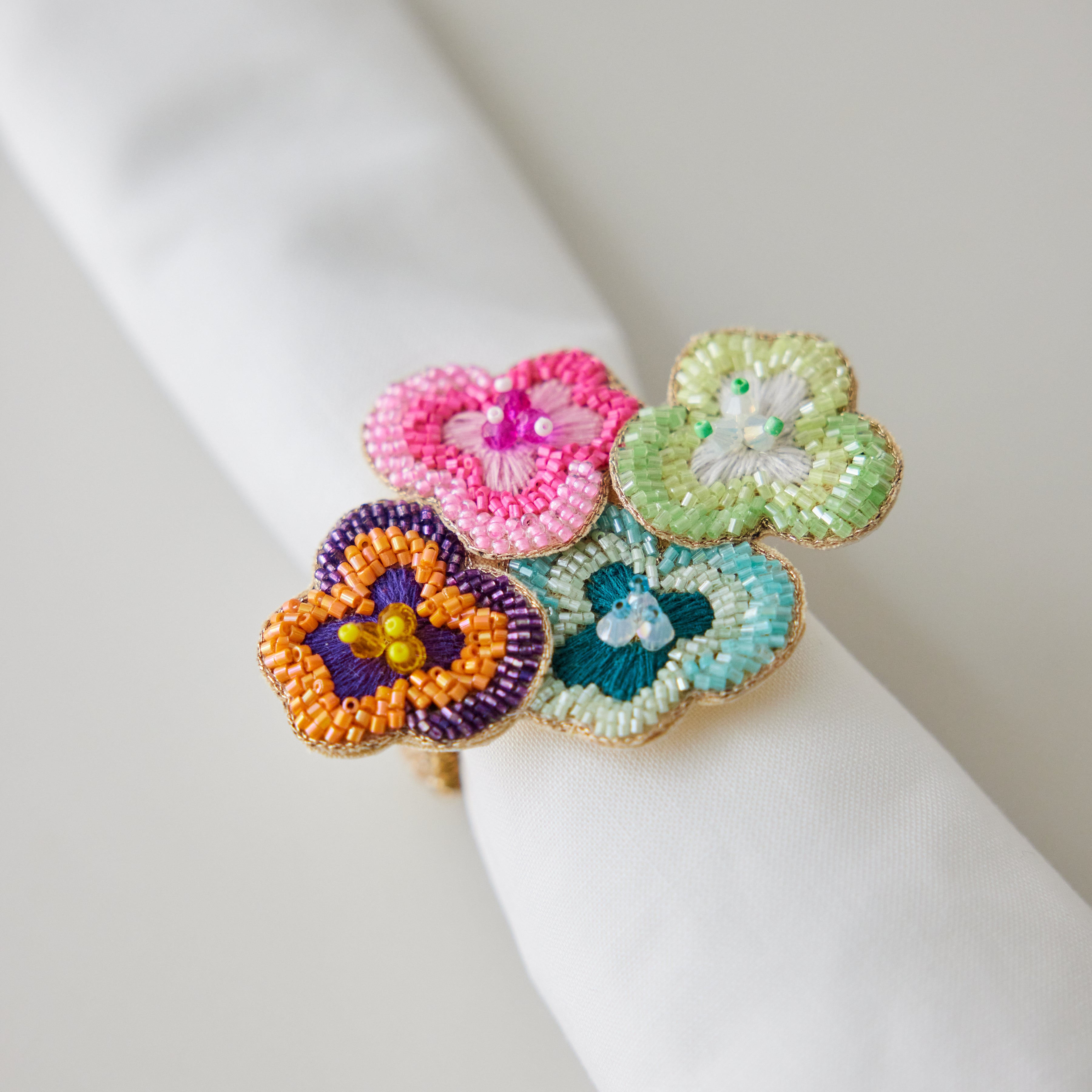 Pansy Bouquet Napkin Ring