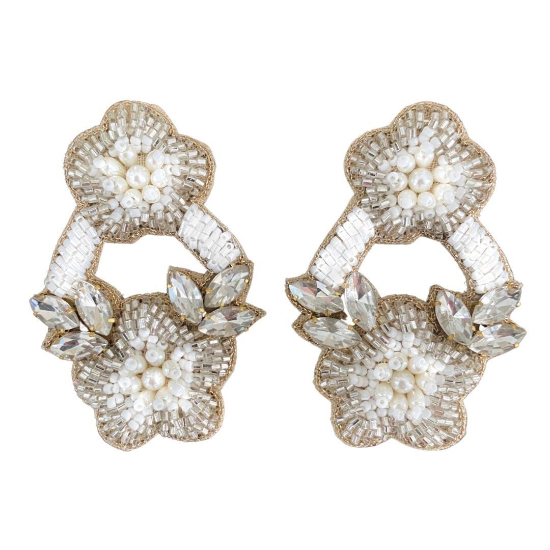 East Hampton Flower Earrings in White / Silver