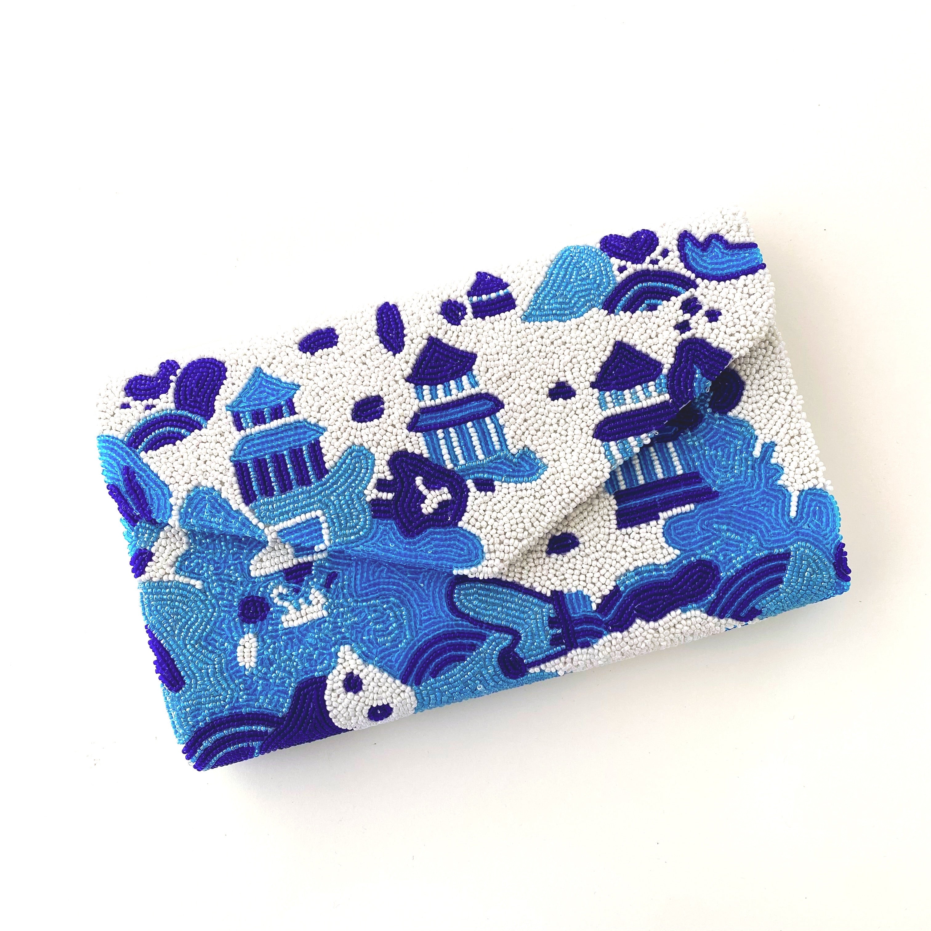 blue and white chinoiserie clutch